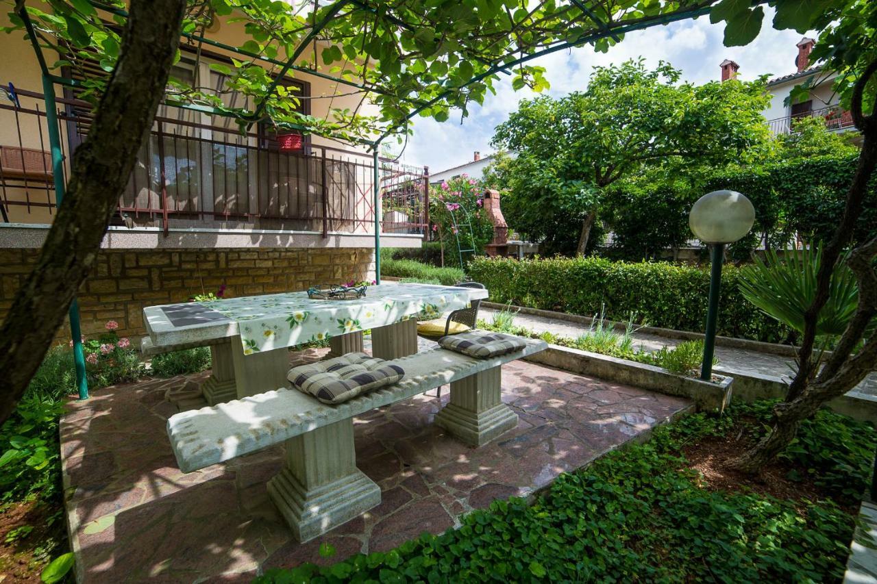 Apartments Marija 波雷奇 外观 照片
